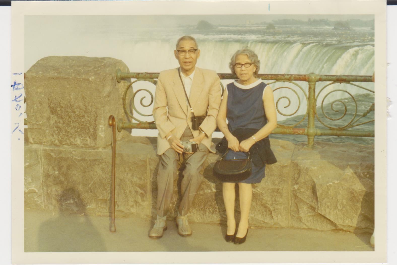 Thomas and Sarah at Niagara Falls in 1970